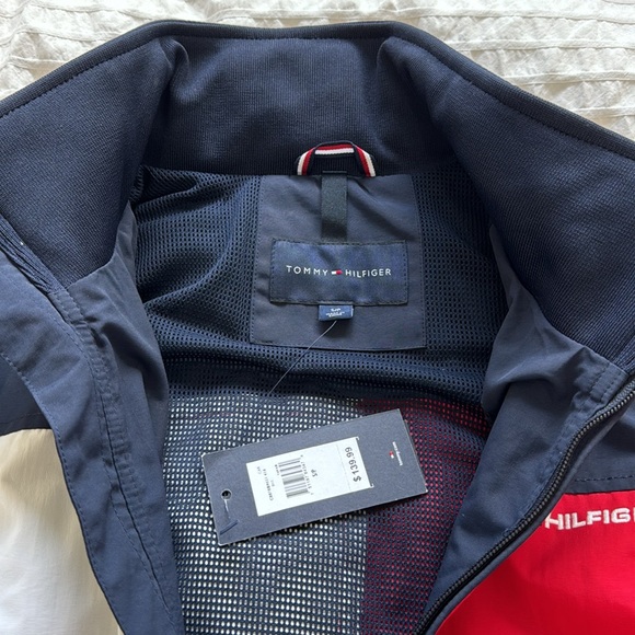 Tommy Hilfiger windbreaker sports jacket - Picture 3 of 12